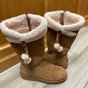 Cozy Shearling-Lined Brown Boots